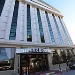 هتل هالدی وان